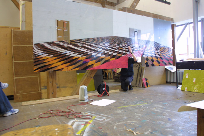 Velká kamufláž - proces, 2004, kombinovaná technika, 250x460 cm